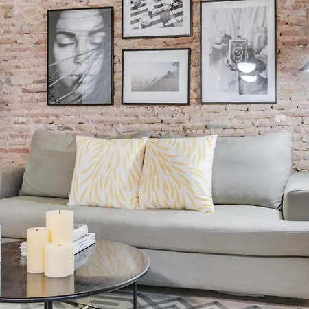 Caterina Correos Apartment Barcelona