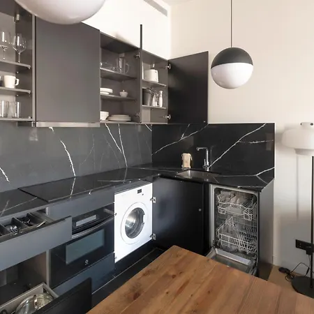 Caterina Correos Apartment *